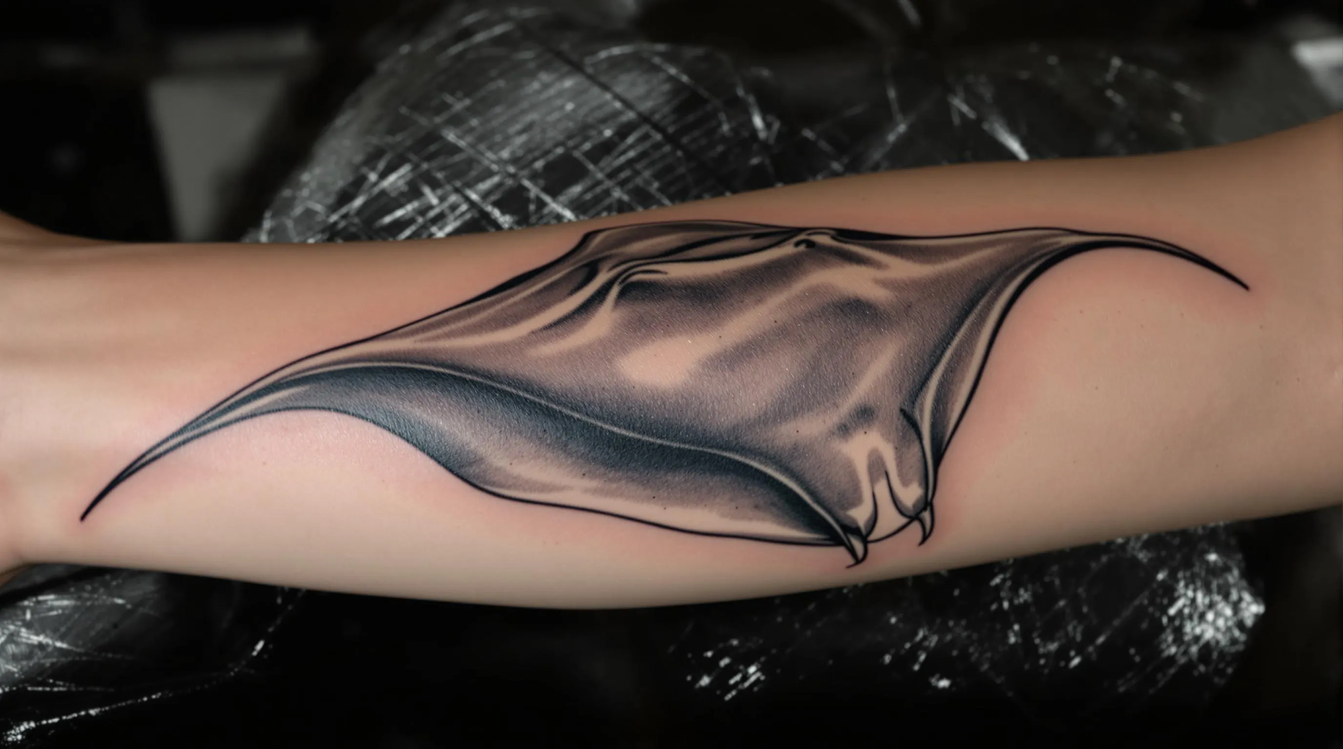 Stingray Tattoo Meaning: 15 Stunning Designs & Symbolism Guide 2025 6 Stingray Tattoo Meaning: 15 Stunning Designs & Symbolism Guide 2025 5